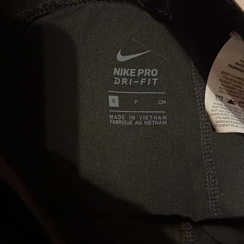 Nike Pro High Waist Leggings - Picture 3 of 7